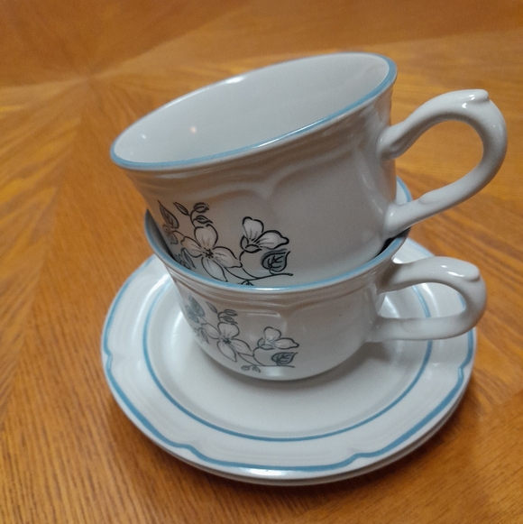 Vintage Covington Avondale Stoneware Teacup Saucers Size:OS Covington Stoneware - Picture 1 of 10